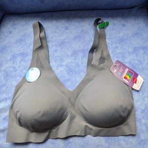 Hanes Ultra-Light Comfort V-Neck Wireless Bra